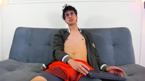 Snapshot of camilo_stark chatting on 05-26-26, 03:24 Camilo online show from 05-26-26, 03:24