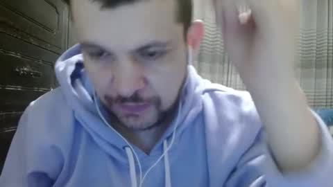 Snapshot of camiloking17 chatting on 02-02-25, 06:04 camilo online show from 02-02-25, 06:04