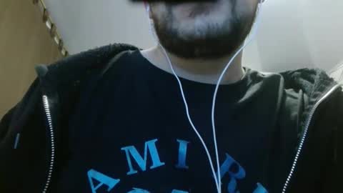 Snapshot of camiloking17 chatting on 02-19-25, 07:05 camilo online show from 02-19-25, 07:05
