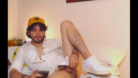 Snapshot of camilosaennz chatting on 01-12-25, 07:43 camilo online show from 01-12-25, 07:43