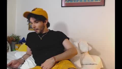 Snapshot of camilosaennz chatting on 01-12-25, 06:49 camilo online show from 01-12-25, 06:49