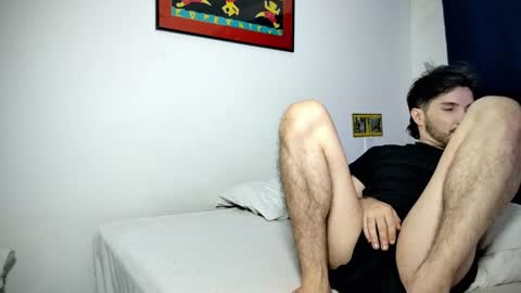Snapshot of camilosaennz chatting on 01-22-25, 11:43 camilo online show from 01-22-25, 11:43