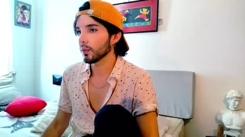 Snapshot of camilosaennz chatting on 10-04-25, 10:41 camilo online show from 10-04-25, 10:41