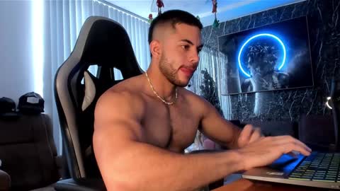 Snapshot of camilowatson chatting on 12-23-24, 02:07 Camilo Watson online show from 12-23-24, 02:07
