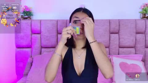 Snapshot of camiluxe chatting on 10-27-25, 12:53 camiluxe online show from 10-27-25, 12:53