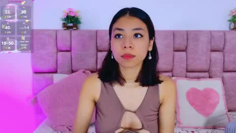 Snapshot of camiluxe chatting on 11-08-25, 01:00 camiluxe online show from 11-08-25, 01:00