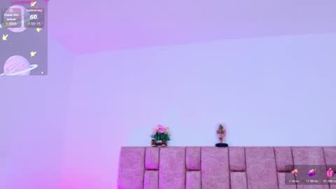 Snapshot of camiluxe chatting on 11-09-25, 07:12 camiluxe online show from 11-09-25, 07:12