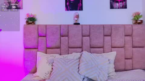 Snapshot of camiluxe chatting on 01-12-26, 07:52 camiluxe online show from 01-12-26, 07:52