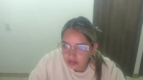 camivilla393140 online show from 07-07-26, 10:30