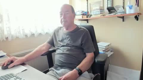 Snapshot of cammee chatting on 12-01-25, 10:09 Cammee online show from 12-01-25, 10:09