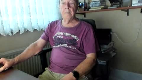 Snapshot of cammee chatting on 01-10-26, 08:05 Cammee online show from 01-10-26, 08:05