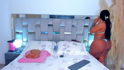 Camila online show from 04-28-26, 09:53