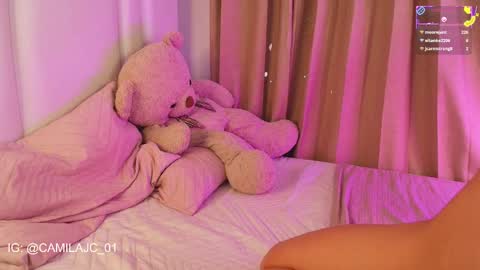 Laura Camila online show from 10-23-25, 05:23