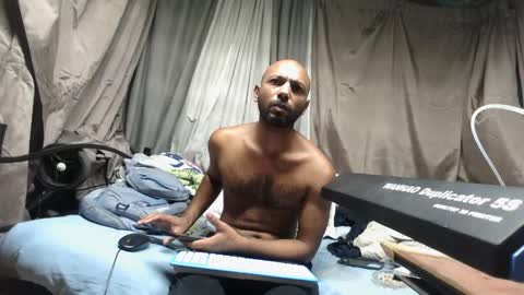 camopiel online show from 03-19-26, 04:55