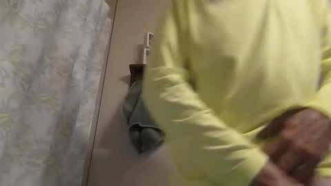 Snapshot of camperjay chatting on 02-09-26, 10:36 james online show from 02-09-26, 10:36