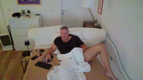 camunication online show from 02-10-25, 10:09