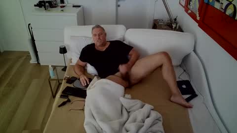 camunication online show from 02-20-25, 01:19