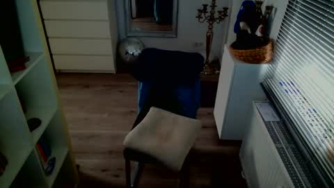 camunication online show from 09-12-25, 08:36