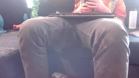 Snapshot of camzlut4u chatting on 05-02-26, 06:46 mark the Slut online show from 05-02-26, 06:46