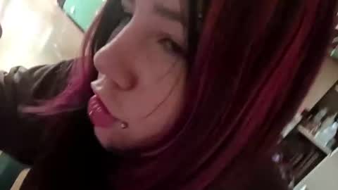 Mari online show from 07-24-26, 12:19