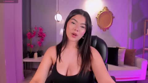 Snapshot of candaserussell chatting on 10-10-25, 08:08 Candanse R online show from 10-10-25, 08:08