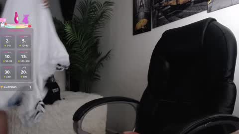 Candy  online show from 09-13-25, 01:11