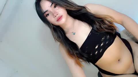 Snapshot of candicebelove1 chatting on 02-03-25, 01:19 candicebelove1 online show from 02-03-25, 01:19