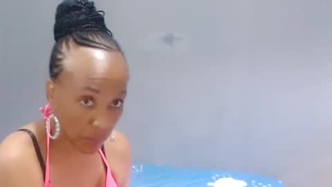 Snapshot of candidlily chatting on 01-31-25, 11:35 Candidlily online show from 01-31-25, 11:35