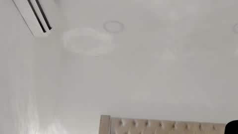 Candie  online show from 01-16-26, 12:31