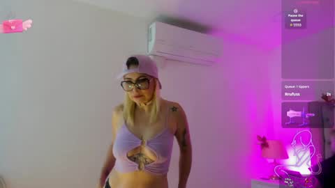 Candie  online show from 04-28-26, 12:43