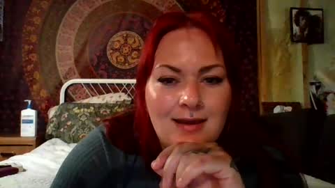 Snapshot of candiredd chatting on 07-11-26, 06:27 candiredd online show from 07-11-26, 06:27