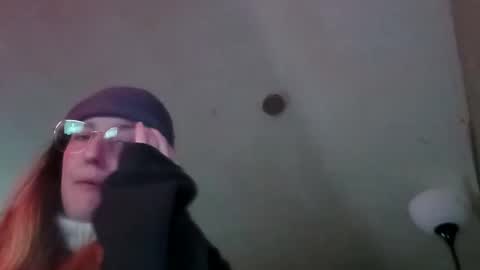 Candi online show from 11-11-25, 07:19