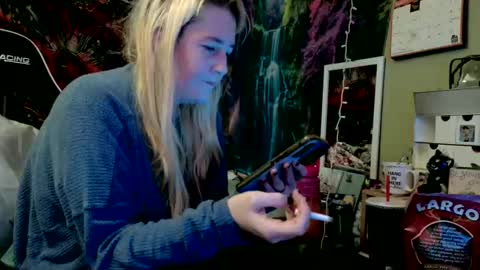 Candi online show from 06-01-26, 06:59