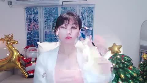Snapshot of candy8998 chatting on 12-18-24, 02:10 candy8998 online show from 12-18-24, 02:10