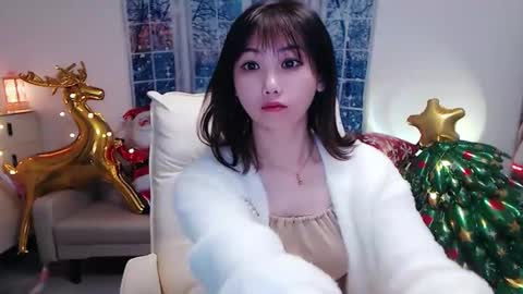 Snapshot of candy8998 chatting on 12-19-24, 02:45 candy8998 online show from 12-19-24, 02:45