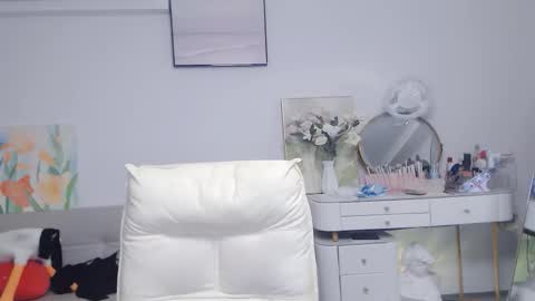 Snapshot of candy8998 chatting on 09-23-25, 09:18 candy8998 online show from 09-23-25, 09:18