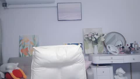 Snapshot of candy8998 chatting on 10-15-25, 10:21 candy8998 online show from 10-15-25, 10:21