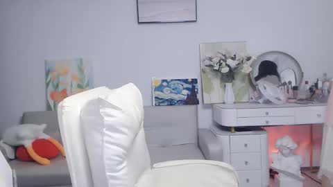 Snapshot of candy8998 chatting on 10-16-25, 10:27 candy8998 online show from 10-16-25, 10:27
