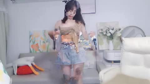Snapshot of candy8998 chatting on 10-16-25, 10:33 candy8998 online show from 10-16-25, 10:33