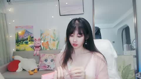 Snapshot of candy8998 chatting on 06-12-26, 11:57 candy8998 online show from 06-12-26, 11:57