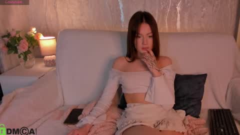 Candy online show from 05-11-26, 09:37