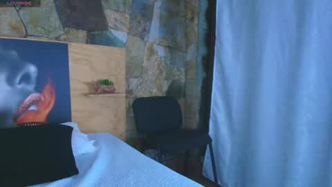 Jolie online show from 10-29-25, 07:48