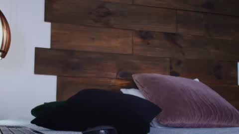 Jolie online show from 06-19-26, 08:12