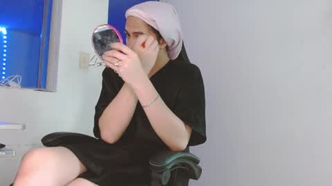 candy_giuliana21 online show from 05-09-26, 06:35