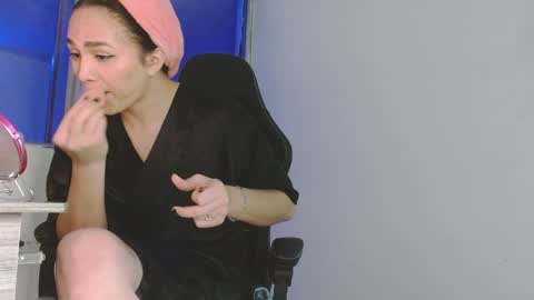 candy_giuliana21 online show from 05-20-26, 01:01