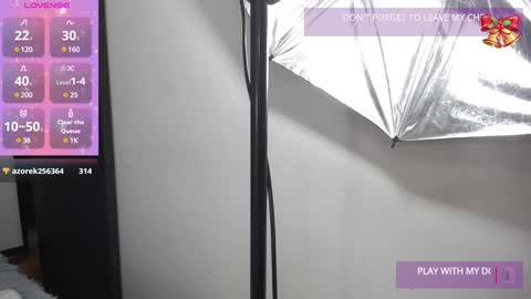 Snapshot of candy_lexy_stg chatting on 12-21-24, 12:53 Lexy Candy online show from 12-21-24, 12:53