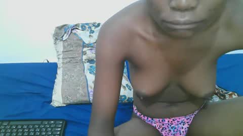 Lisa online show from 04-21-26, 05:36