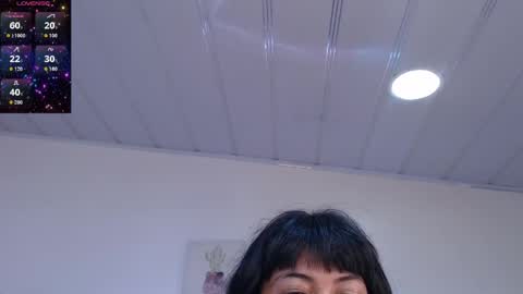Snapshot of candy_lux_ chatting on 05-01-26, 02:32 Candy online show from 05-01-26, 02:32