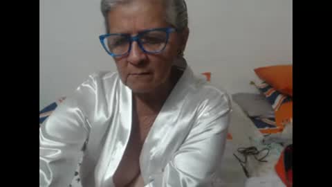 Snapshot of candy_mature_ chatting on 03-04-25, 12:18 candy online show from 03-04-25, 12:18