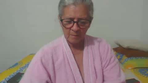 Snapshot of candy_mature_ chatting on 03-11-25, 11:26 candy online show from 03-11-25, 11:26